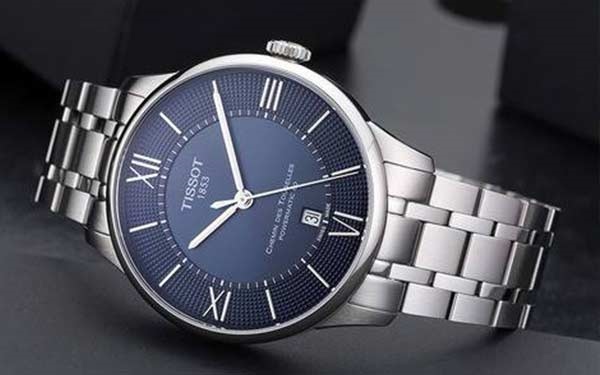 天梭手表表带太松?这4个妙招轻松搞定!(图) 天梭手表表带太松?这4个妙招轻松搞定!(图)