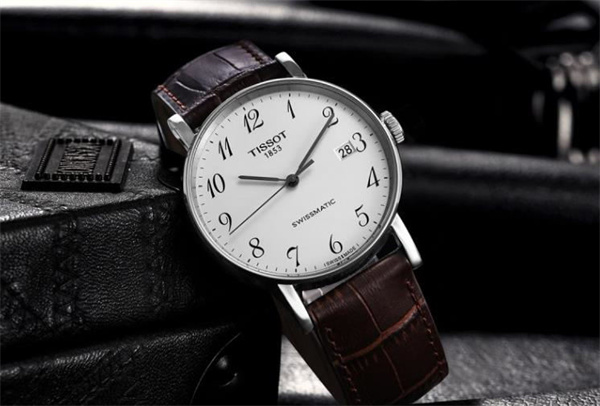 天梭手表进灰了处理办法汇总(图) 天梭手表进灰了处理办法汇总(图)