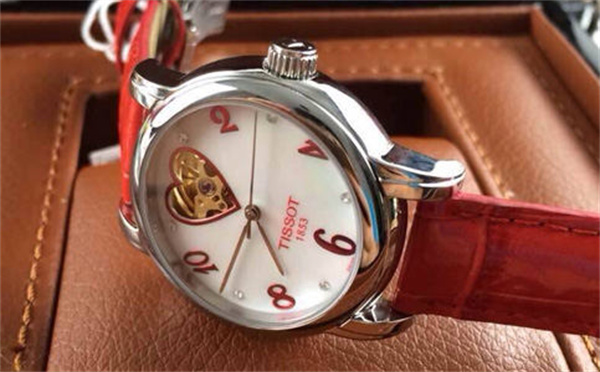 天梭手表表盘有划痕应该咋解决(图) 天梭手表表盘有划痕应该咋解决(图)